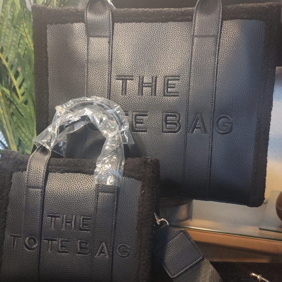 Black Tote Bag - Picture 4 of 12